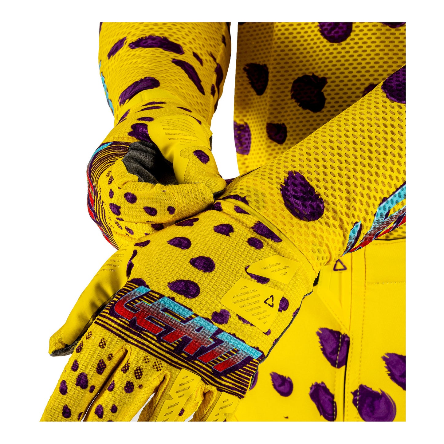 Leatt 2025 5.5 UltraWeld Jersey - Cheetah (L/US42/EU52)