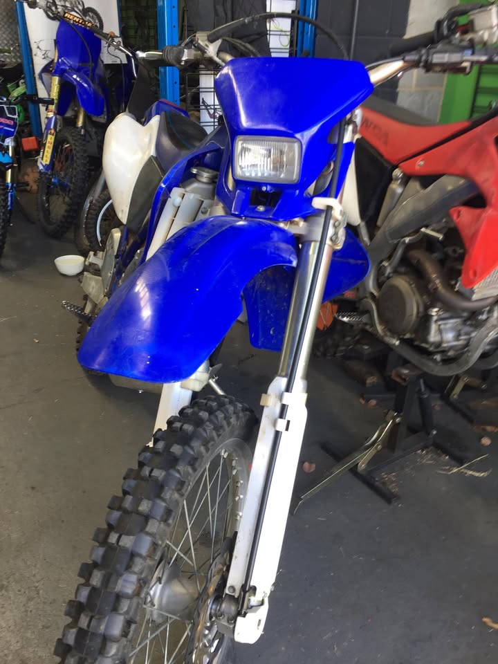 Yamaha WR250F - 2002 model - Just serviced & ready to ride - Kick & elec start