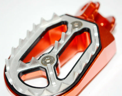 CNC ORANGE Stainless Footpeg Foot Pegs Rest Pedal FX205 65SX MX MOTORCYCLE BIKE