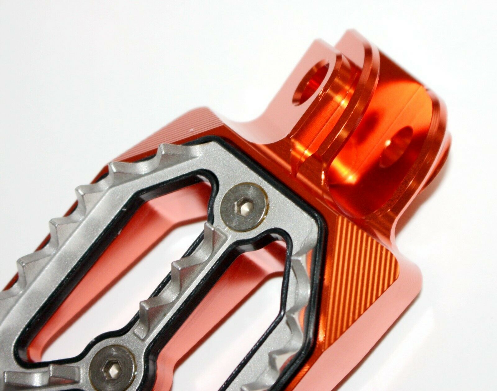 CNC ORANGE Stainless Footpeg Foot Pegs Rest Pedal FX205 65SX MX MOTORCYCLE BIKE