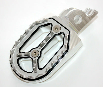 CNC SILVER Stainless Footpeg Foot Peg Rest Pedal FX208 CRF250 MX MOTORCYCLE BIKE