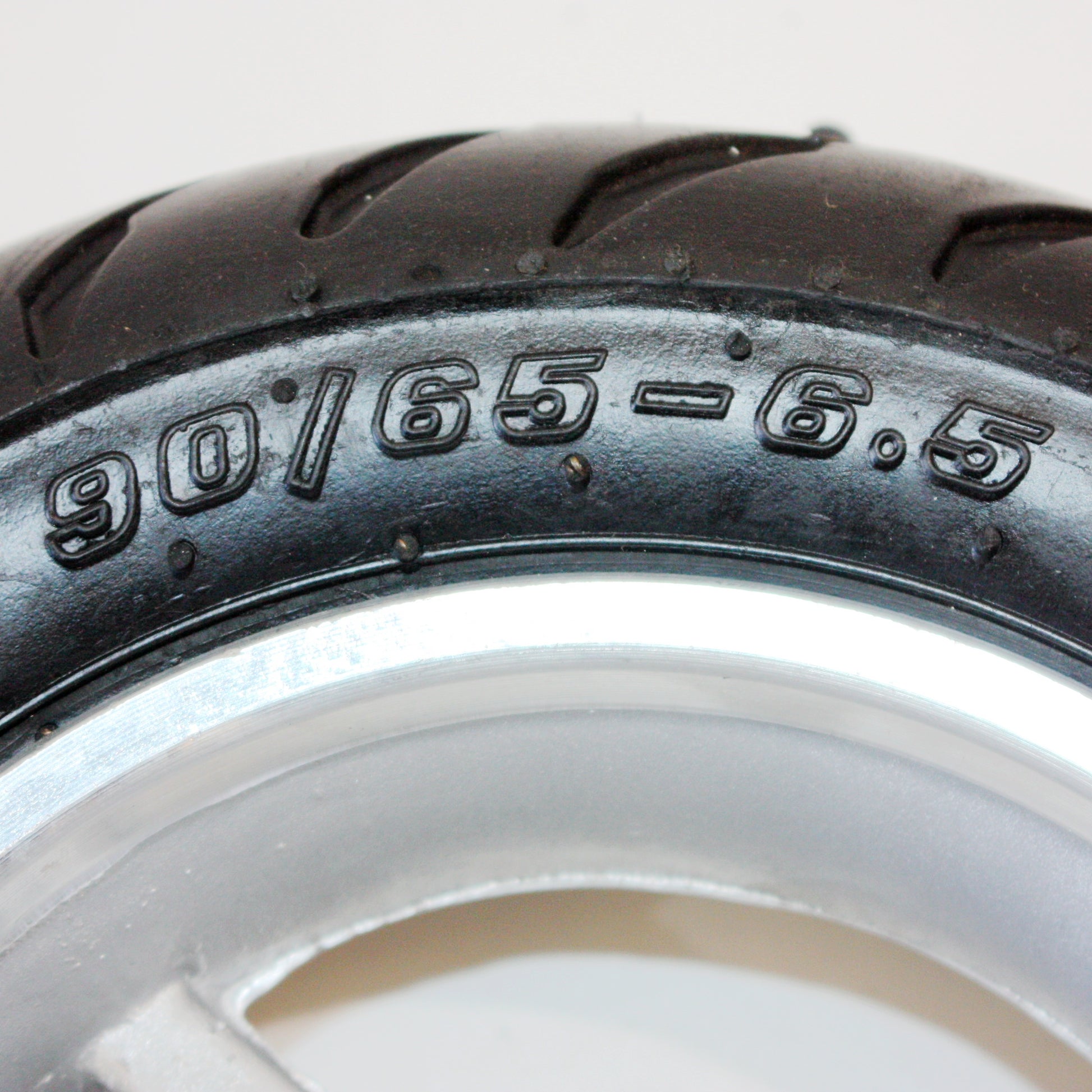 90/65 - 6.50 Front Wheel + Road Tyre Tire 49cc Mini Pocket Rocket PIT Dirt Bike